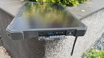 "pancierový" Extreme Tablet s Windows - Dell 7202 - 3