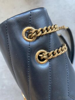 Černá kožená kabelka Yves Saint Laurent Loulou small - 3