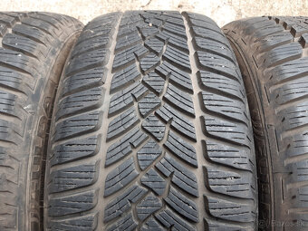 225/45 R17 -zimné - 3