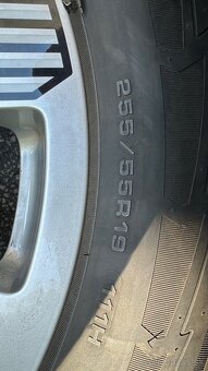09.	Audi E-tron 255/55 r19 - 3