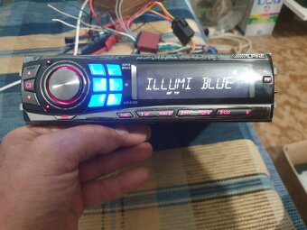 ALPINE CDA-9854R 4x50w - 3