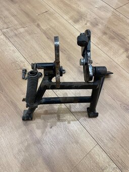 Centrálny stojan suzuki v strom dl650 - 3