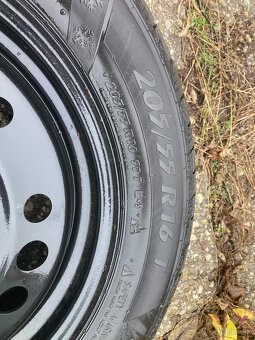 Hyundai i 30,40 rezerva - 3