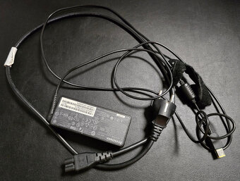 Originál nabíjačka Lenovo 65W poškodená koncovka - 3