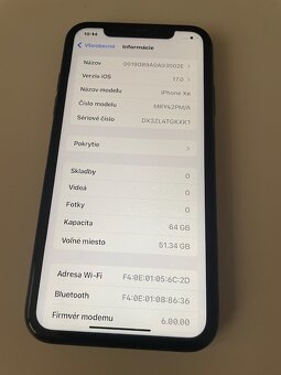 Krásny Iphone XR čiernej farby 64GB batéria 92 percent - 3