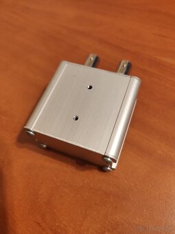 Video ground isolator - 3