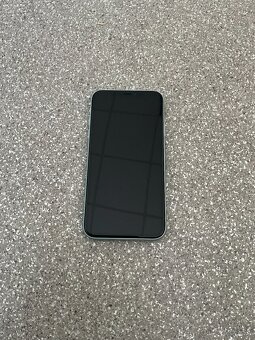 iPhone 11 64 GB - 3