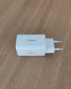 Sieťový adaptér Yenkee 65W - 3