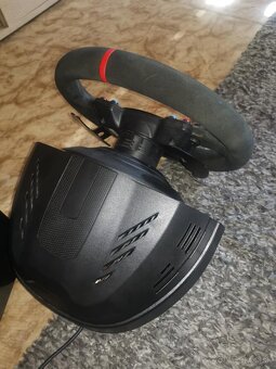 Thrustmaster t300Alcantara edition 599xx - 3