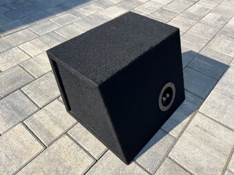 Predam subwoofer v ozvucnici Gladen SQX 08 VB - 3