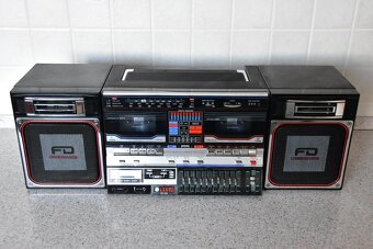 Retro rádiomagnetofón Levis GE-800 - 3
