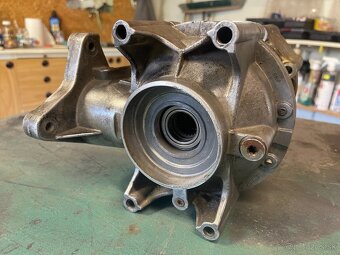 zadny diferak can am - 3