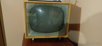 Retro - 3