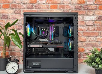 Ryzen 7 5800X3D\32GB\RX 7900XTX\SSD\850W Zdroj - 3