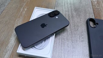 Vymenim novy iPhone 16 + original Apple MagSafe obal - 3