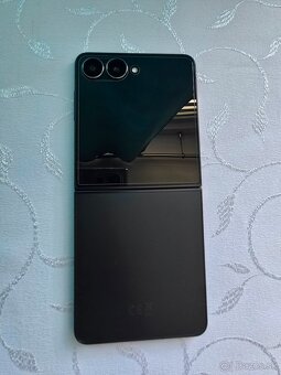 Samsung Galaxy Z Flip 7 - 3