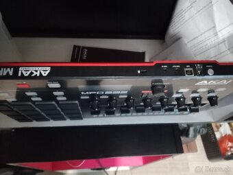 MPD 232 AKAI - 3