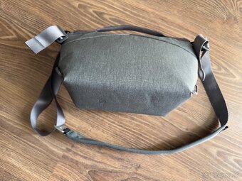 Peak Design Everyday Sling 3L v2 – Ash - 3