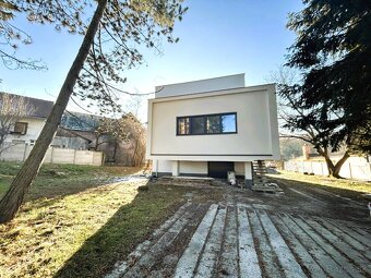 Zvolen, Môťová – zrekonštr. rodinný dom s garážou, 1320 m2 - 3
