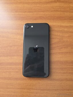 iPhone SE 2020 - 3