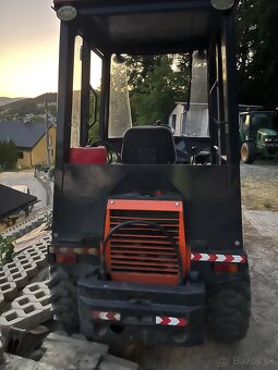 Nakladac Kubota r410 - 3