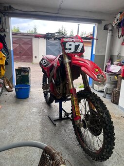 Honda CRF250R - 3