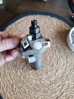 Vstrekovač paliva Bosch Deutz Same - 3