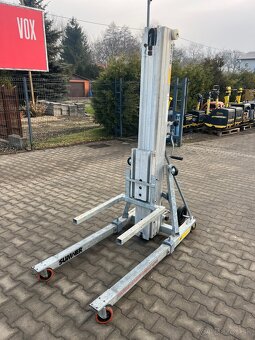 Materialova plosina výťah pre klimatizáciu SUMNER 2118 Genie - 3