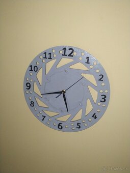 Nástenné hodiny, variant B - 3