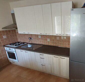Kuchynská linka - 3