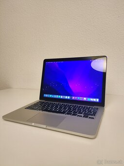 MacBook Pro 2015 | i5 • 8GB • 256GB SSD - 3