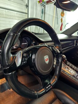 Porsche Manrosy volant - 3