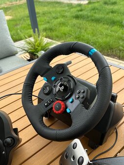 Predám Logitech G920 + Driving Force Shifter - 3
