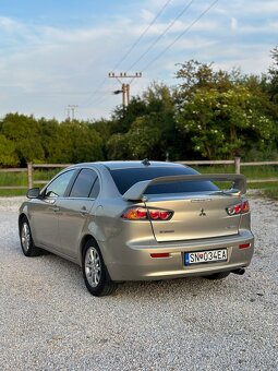 Mitsubishi Lancer - 3