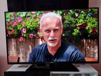 Predám LED TV Philips 32PHH4309/88 HD - 3