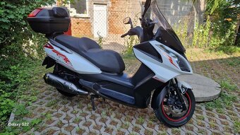 Kymco Downtown 125i ABS - 3
