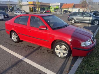 Škoda Octavia 1.6 benzin - 3