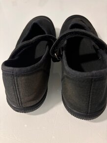 Topanky na suchy zips, vhodne aj ako prezuvky vel. 32 - 3