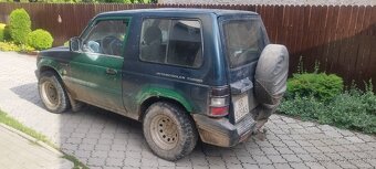 Mitsubishi Pajero - 3