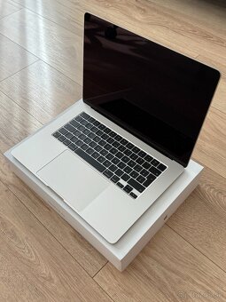 Macbook Air 15" M3 1TB SSD 24GB RAM - 3
