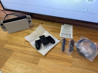 Nintendo switch oled 64gb + minecraft v cene + záruka - 3