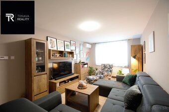 Moderný kompletne zrekonštruovaný 4 izbový byt 77 m2, Sládko - 3