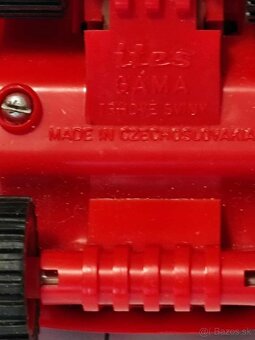 retro autíčko na zotrvačník - 3