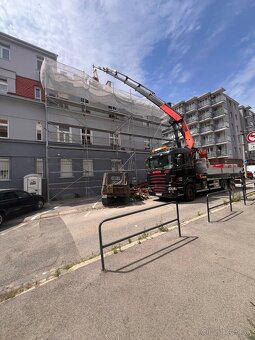 Ponúkame prepravu s platom a valník s HR - 3