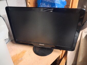 Samsung + Philips monitor - 3