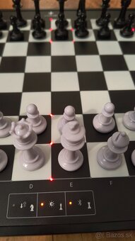 Elektronické šachy Millennium Eone - 3