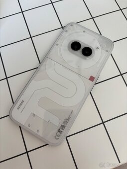 Nothing Phone (2a) 12gb/256gb biely - 3