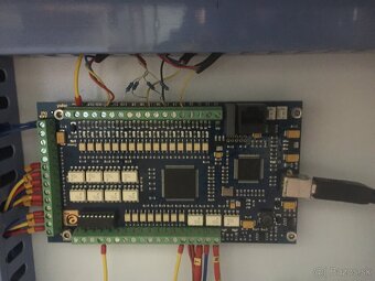 CNC fréza UNICH LXG0609 + odsávač pilín - 3