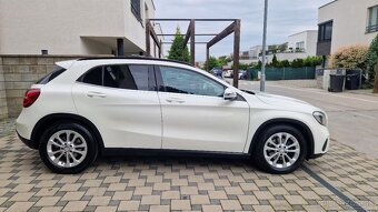 Mercedes-Benz GLA 180 AT Kupovaný na SK, Panorama - 3