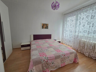 Na prenájom 2-izbový byt s balkónom v centre - 3